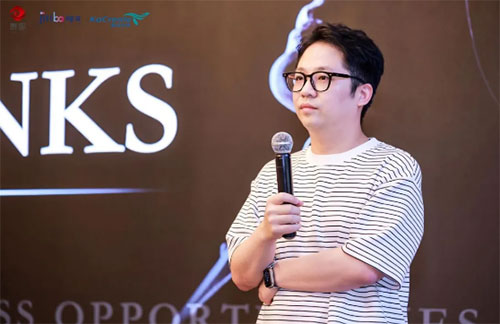 小紅書商業(yè)部國貨美護(hù)平臺專家弗萊